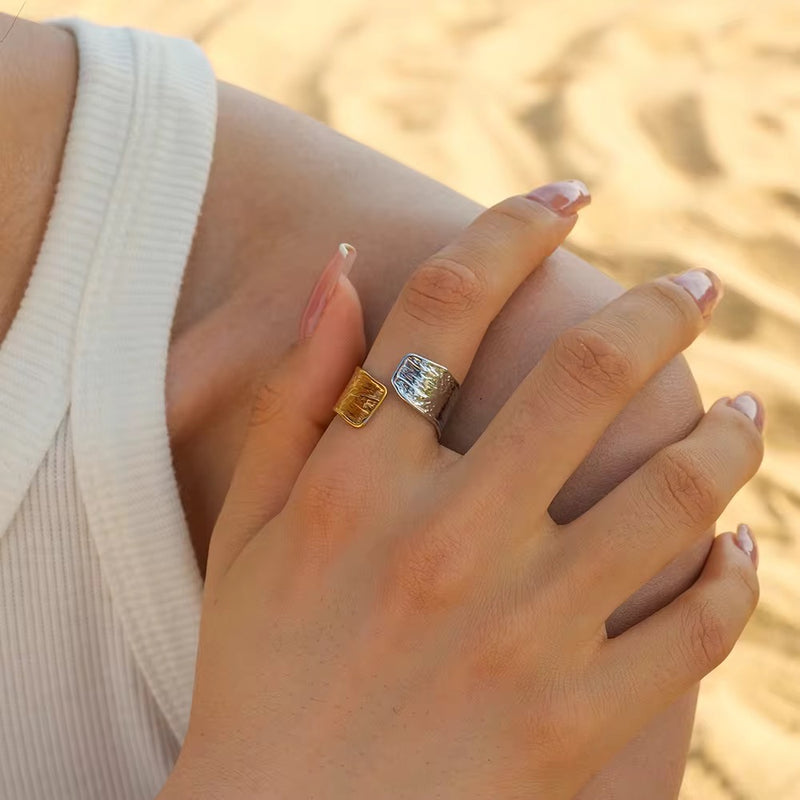 Dual Tone Adjustable Ring