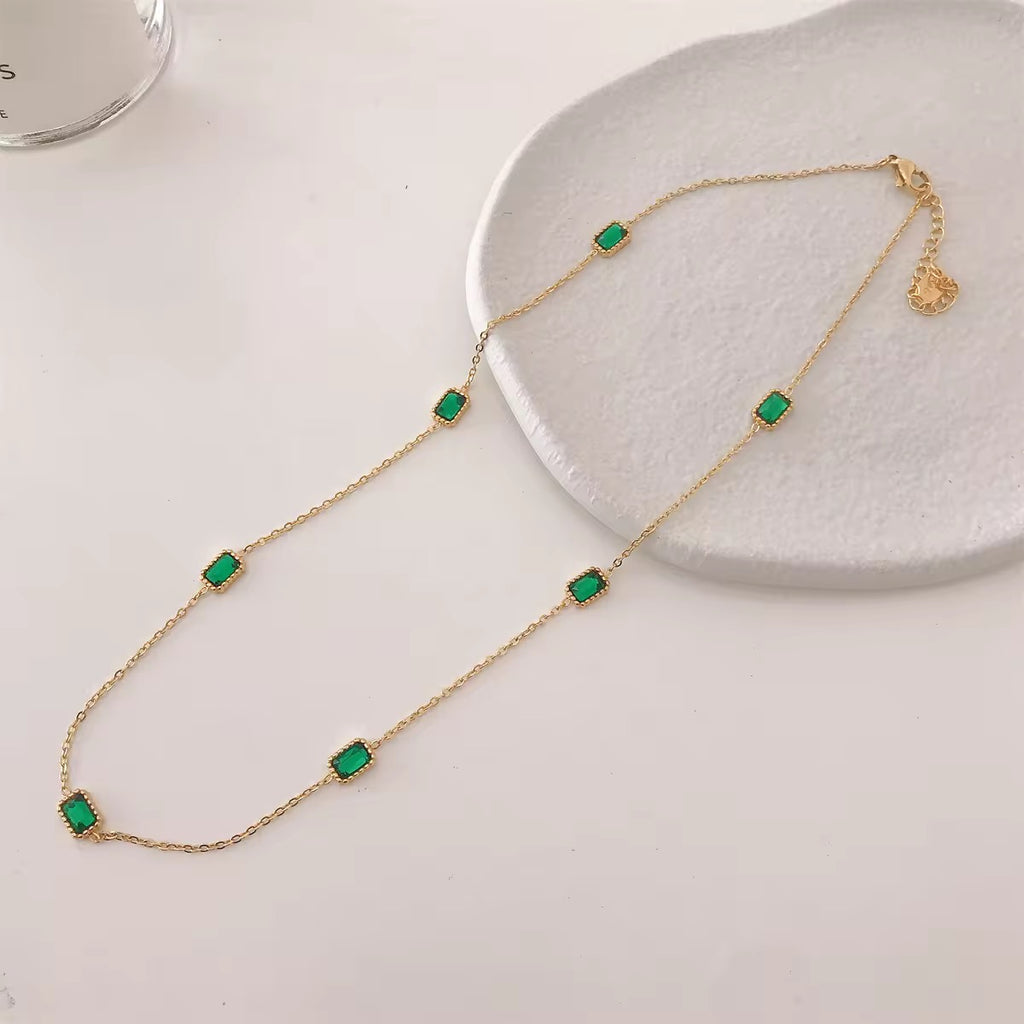 Elara Necklace