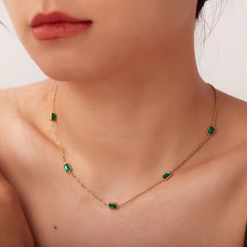Elara Necklace