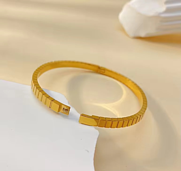 Axel Cuff Bracelet