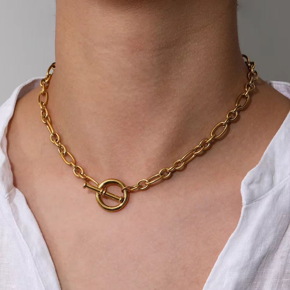 Vera Chain Necklace