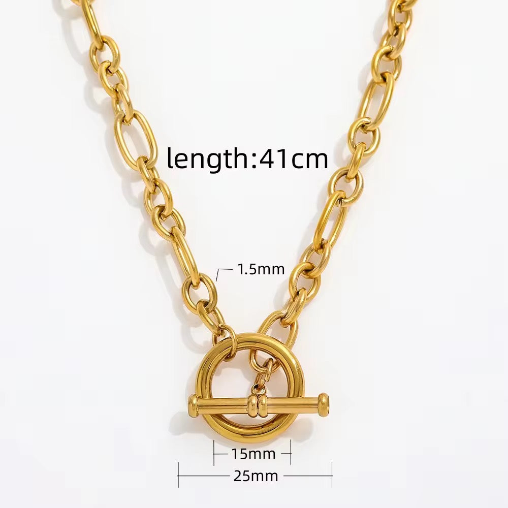 Vera Chain Necklace