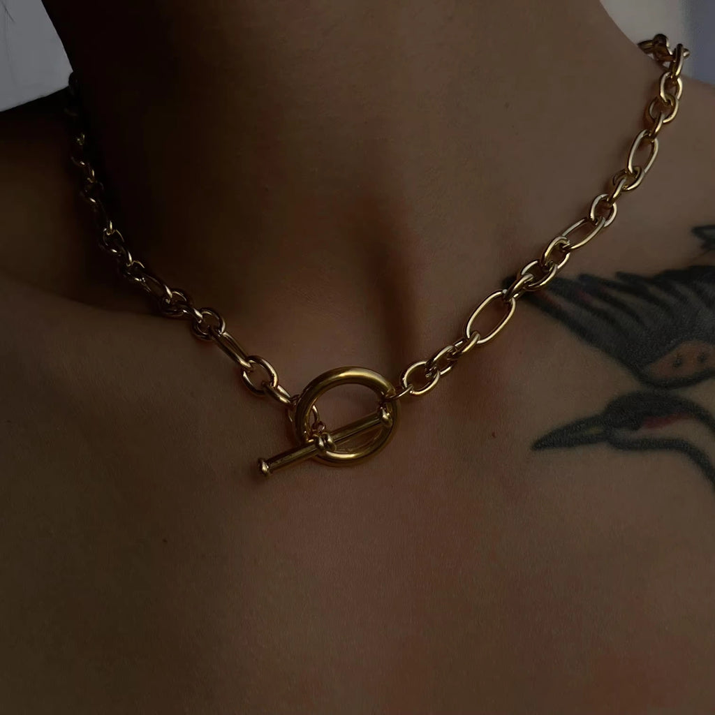 Vera Chain Necklace