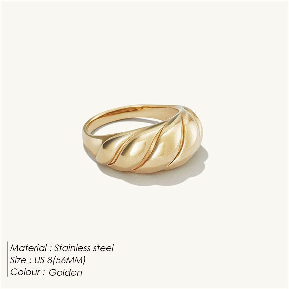 Croissant Ring