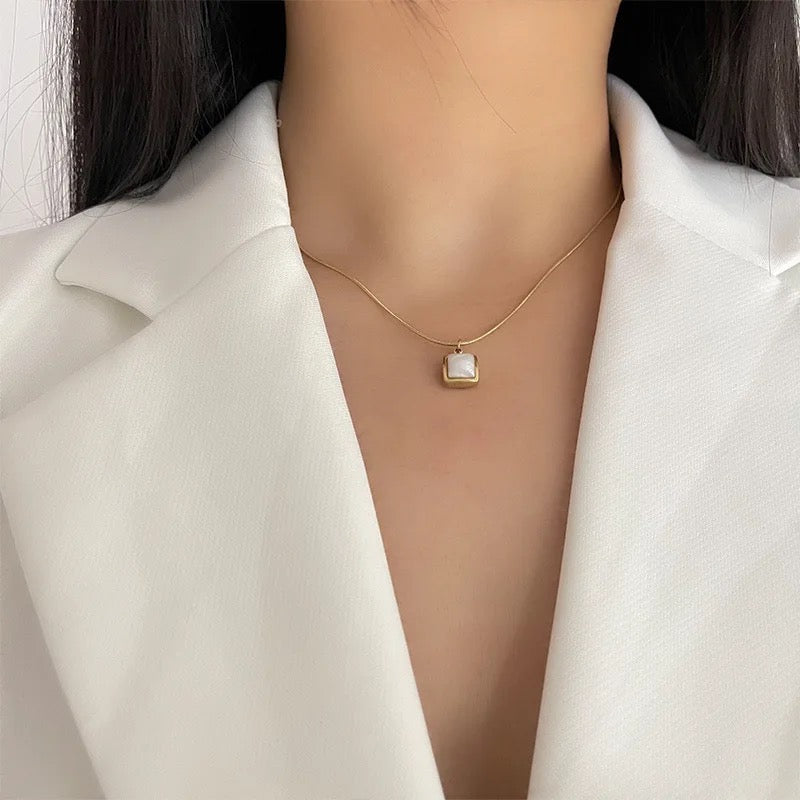 Kay Necklace